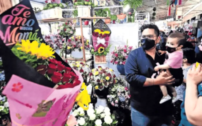 Día de las Madres 2026: Celebra sin endeudarte con estos consejos