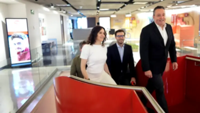 Díaz Ayuso anuncia inversión de Alsea por 77 millones de euros en Madrid