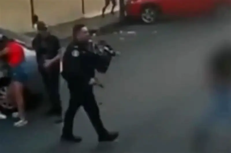 Dejan libre al policía que disparó contra joven en Tepito