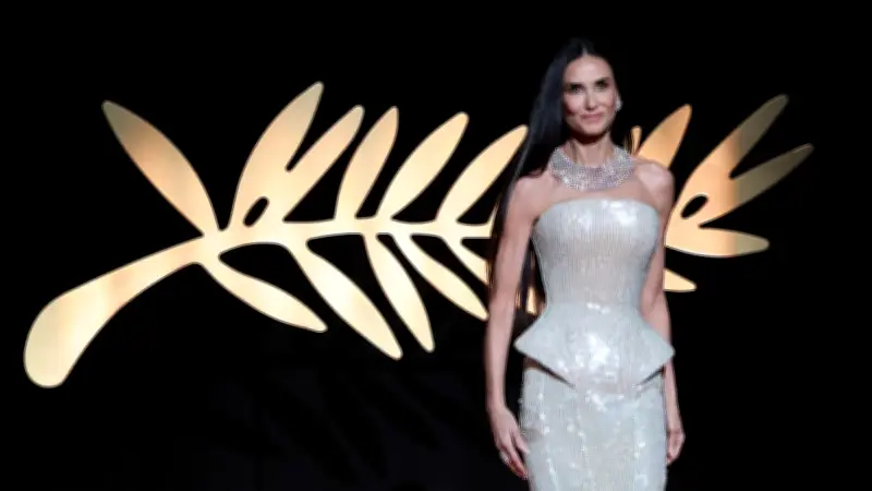 Demi Moore deslumbra en Cannes 2026 con dos vestidos impactantes