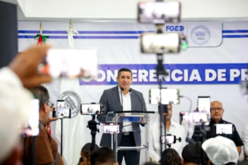 Desarticulan red de robo a cuentahabientes con operador de Banamex