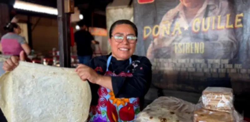 Doña Guille lucha por preservar la tortilla sobaquera sonorense