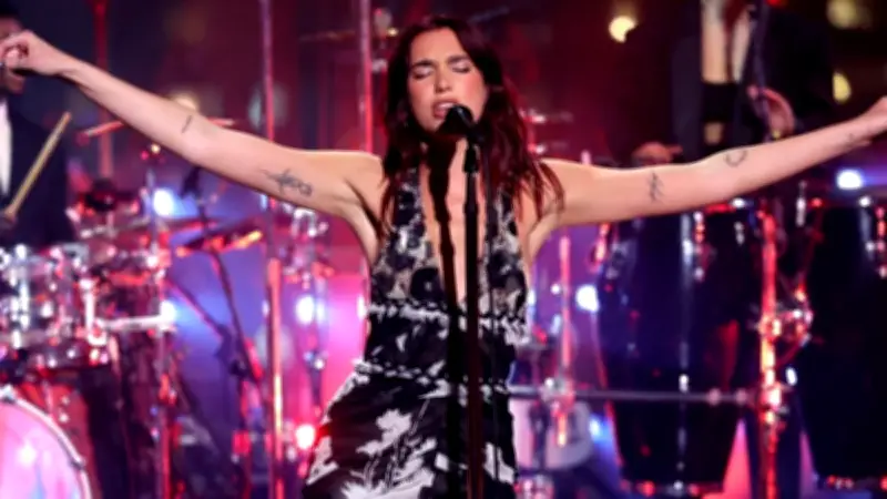 Dua Lipa estrena Live From Mexico: película gratis en YouTube