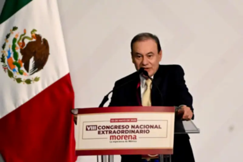 Durazo denuncia 'gozosa abyección' de fuerzas políticas ante presiones externas