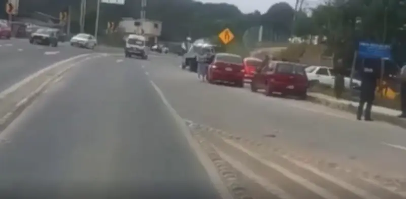 Ebrio atropella a dos mujeres en México-Tampico; una muere