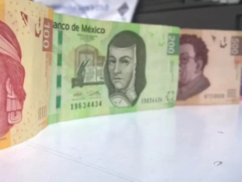 Economía mexicana cae 0.8% en primer trimestre de 2026