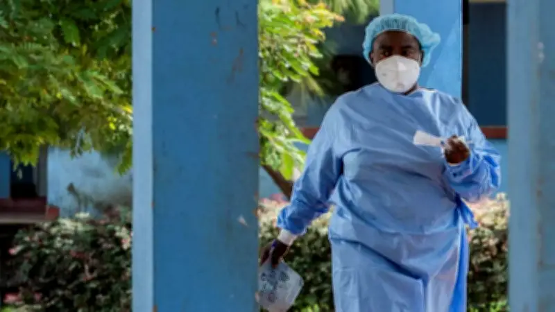 EE. UU. restringe ingreso de viajeros de tres países africanos por ébola