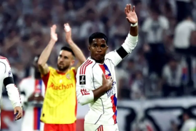Endrick anuncia su regreso al Real Madrid tras cesión