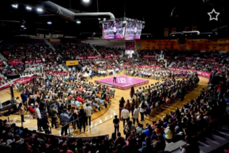 Entrega Durazo más de 4 mil becas a estudiantes de primaria