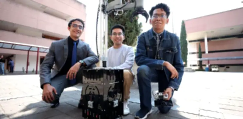 Estudiantes del IPN crean robot asistente para personas con discapacidad
