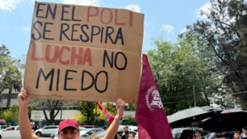 Estudiantes del IPN lideran marchas en CDMX este 5 de mayo