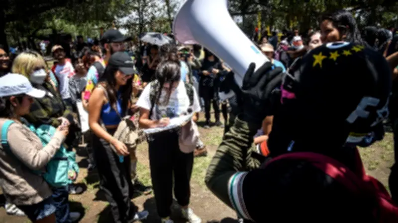 Estudiantes UNAM lideran movilizaciones en CDMX este 8 de mayo