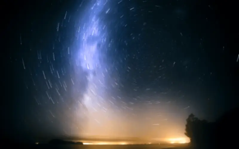 Eta Acuáridas 2026: ¿A qué hora ver la lluvia de meteoros en México?