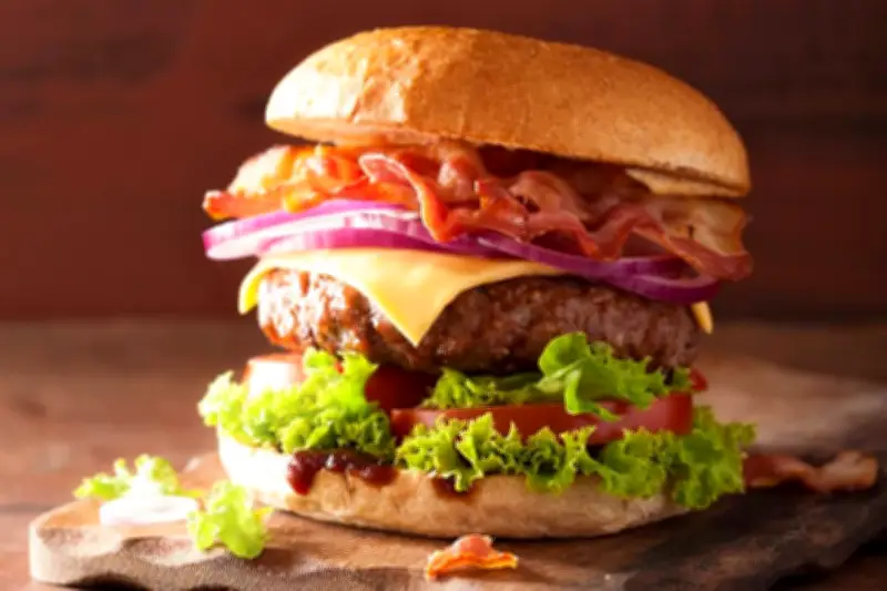 Evolución de la hamburguesa: de la inmigración al plato favorito