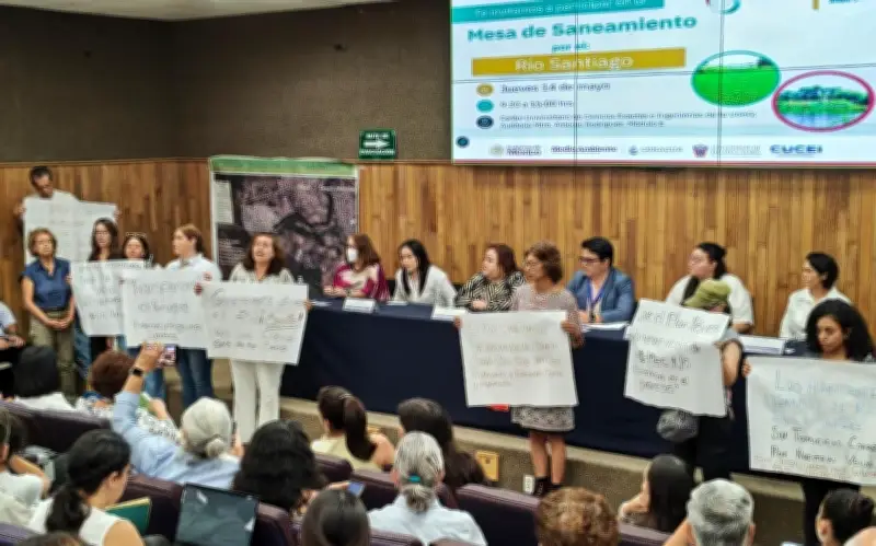 Exigen transparencia en datos de descargas al río Santiago