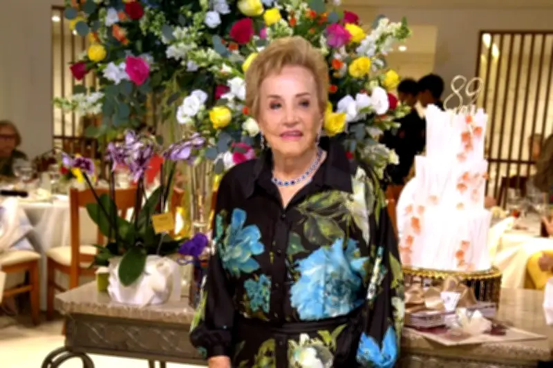Festejo de cumpleaños de María de la Luz Garza de Flores