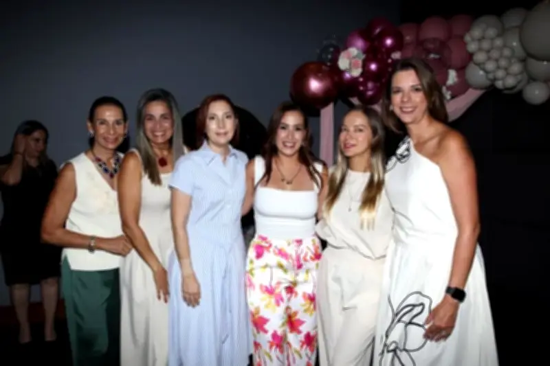 Festejo del Día de las Madres en el Deportivo Cumbres