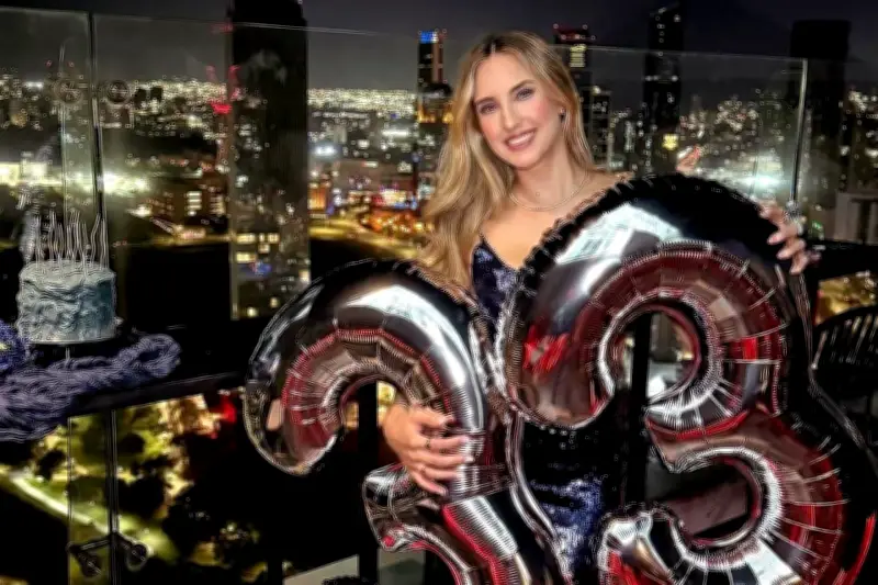 Festejo especial: amigas celebran juntas en una tarde inolvidable
