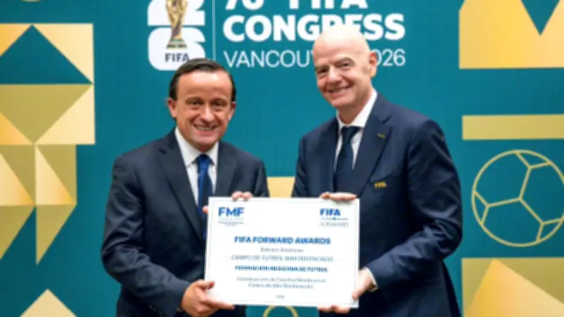 FIFA reconoce a la FMF por cancha híbrida del CAR rumbo al Mundial 2026