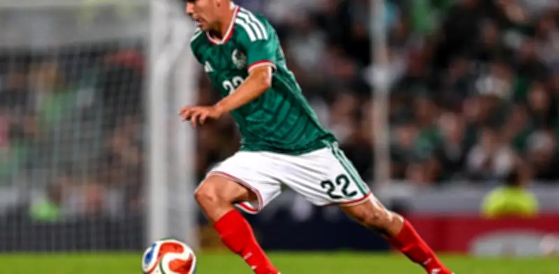 "Free Chucky": campaña para que Hirving Lozano juegue en la MLS
