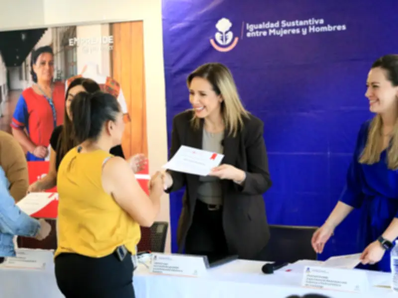 Gobierno de Jalisco y Mercado Libre impulsan autonomía femenina