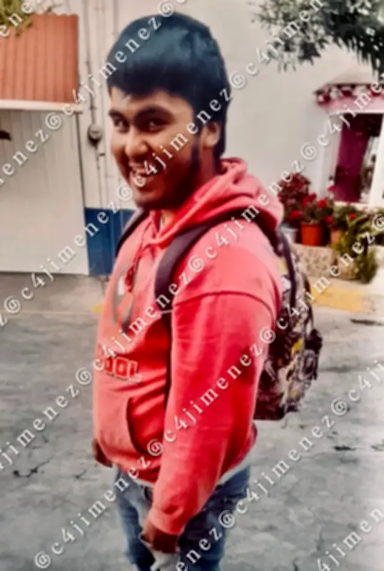 Hijo mata a su padre y oculta cadáver bajo la cama en Iztapalapa