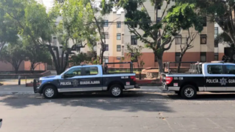 Hombre muere en riña en departamento de la colonia 5 de Mayo en Guadalajara