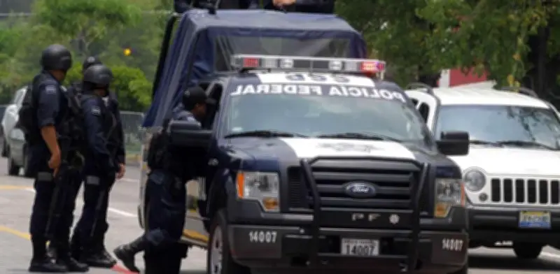 Inhabilitan hasta 20 años a exfuncionarios de la extinta Policía Federal por desvío millonario