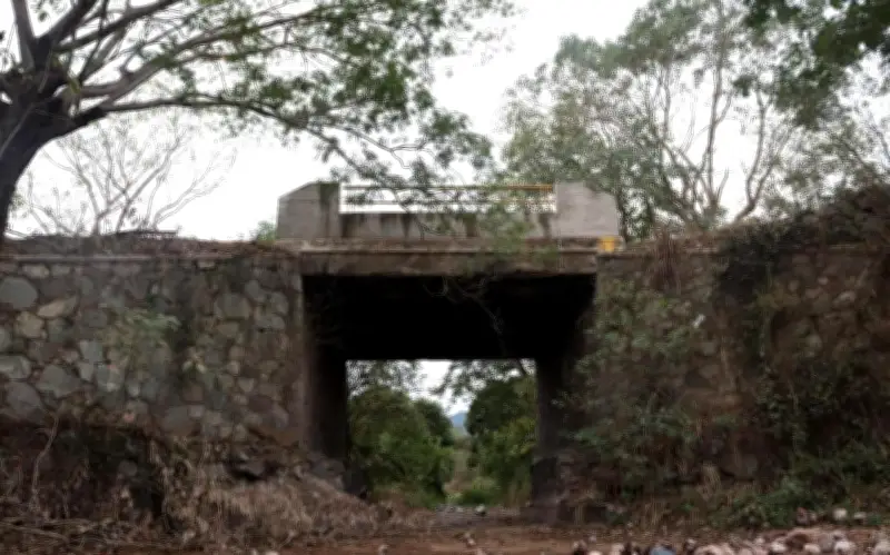 Inicia reconstrucción del Puente Arroyo Seco en Jalisco