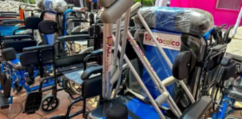 Iztacalco entrega 235 apoyos para personas con discapacidad