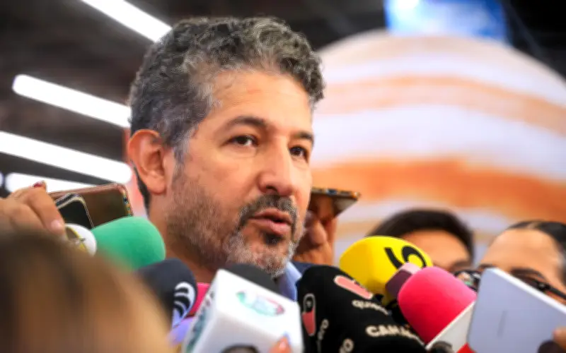 Jalisco alerta sobre retos virales que simulan tiroteos en escuelas