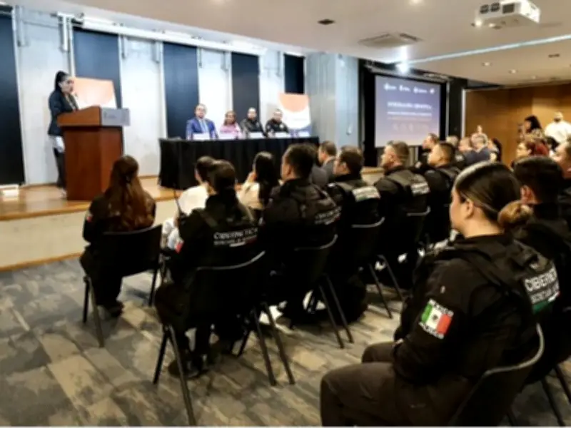Jalisco capacita a 44 agentes contra ciberdelitos a menores
