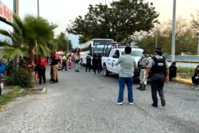Jornaleros heridos en choque de autobús en Guerrero