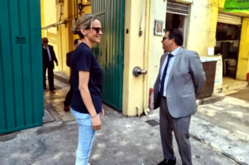Juez ordena trabajo social a 'Lady Racista' por discriminación