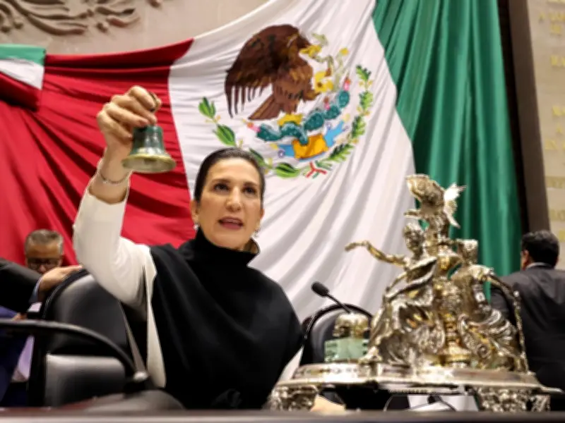 Kenia López pide a políticos de Sinaloa dar la cara