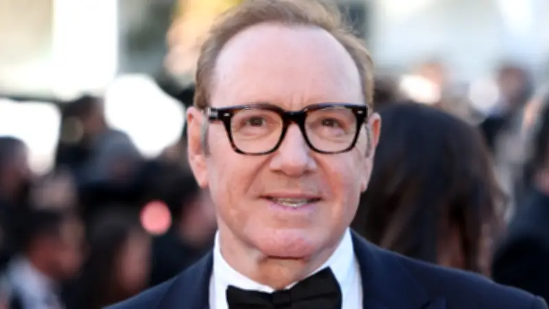 Kevin Spacey reaparece en Cannes tras superar juicios por agresión sexual