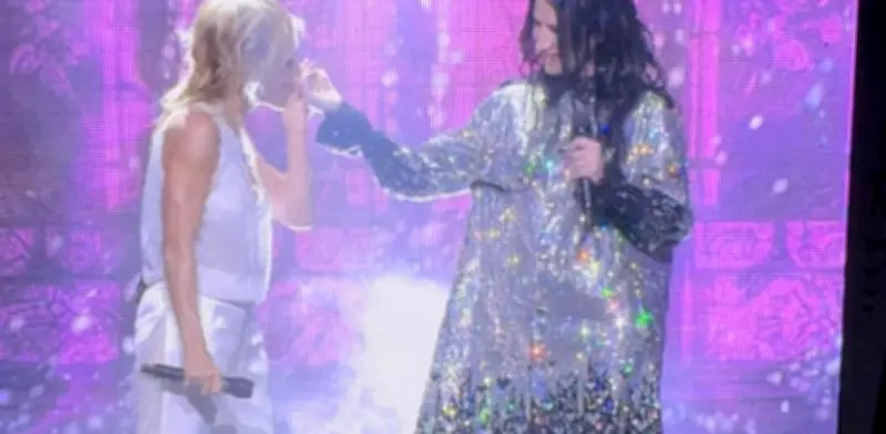 Laura Pausini deslumbra en la Arena CDMX con dueto y sorpresas
