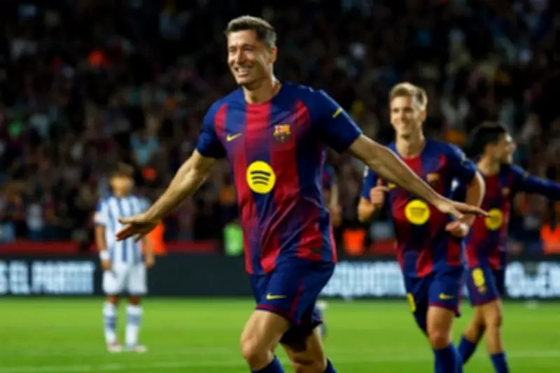 Lewandowski cumple su misión con el Barcelona y se despide