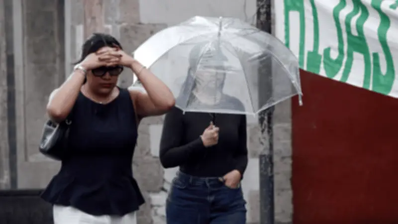 Lluvia y calor para el Día de las Madres en CDMX: máximas de 26 °C