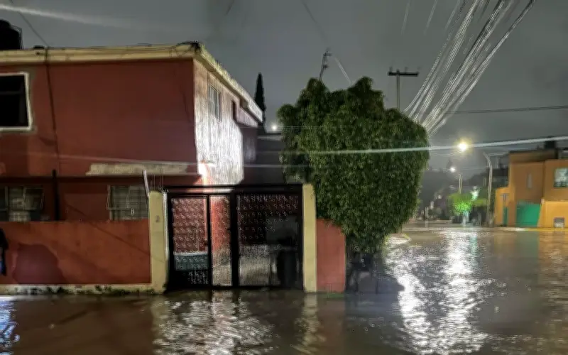 Lluvias desatan caos en Edomex: municipios afectados y alerta púrpura en CDMX