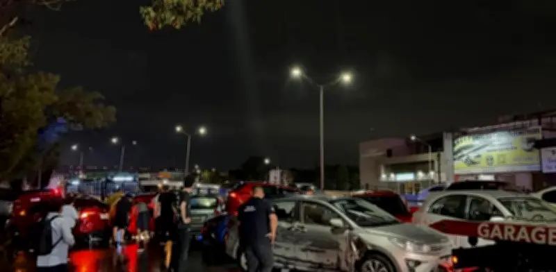 Lluvias en Nuevo León: inundaciones y choque múltiple en Monterrey