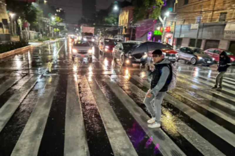 Lluvias fuertes y chubascos continúan: alerta en CDMX y 13 estados