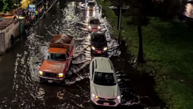 Lluvias torrenciales en Edomex: suspenden Tren AIFA e inundan municipios