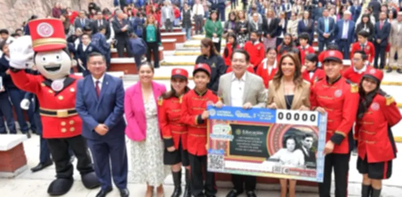 Lotería Nacional y SEP honran a maestros con billete conmemorativo