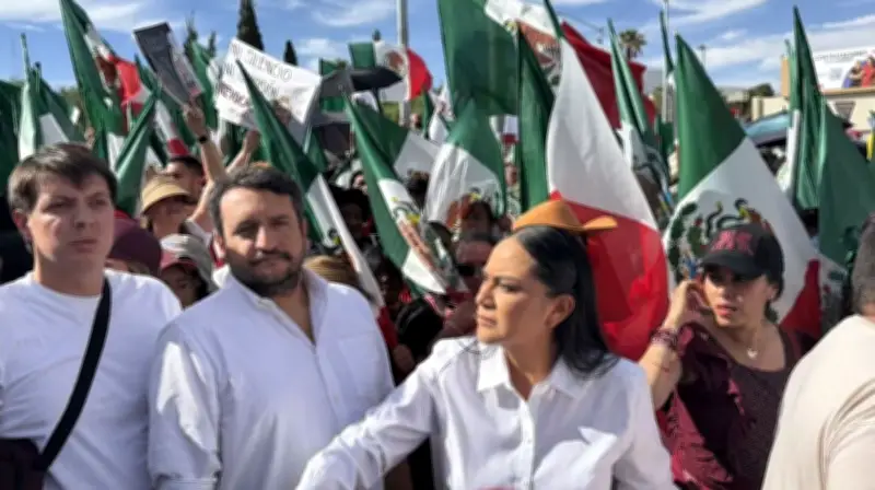 Marcha por la Soberanía en Chihuahua encabezada por Ariadna Montiel y Andy López