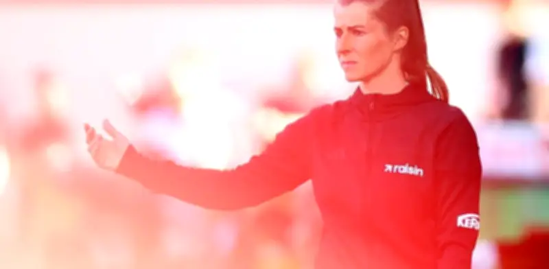 Marie-Louise Eta: primera mujer entrenadora en ganar en la Bundesliga