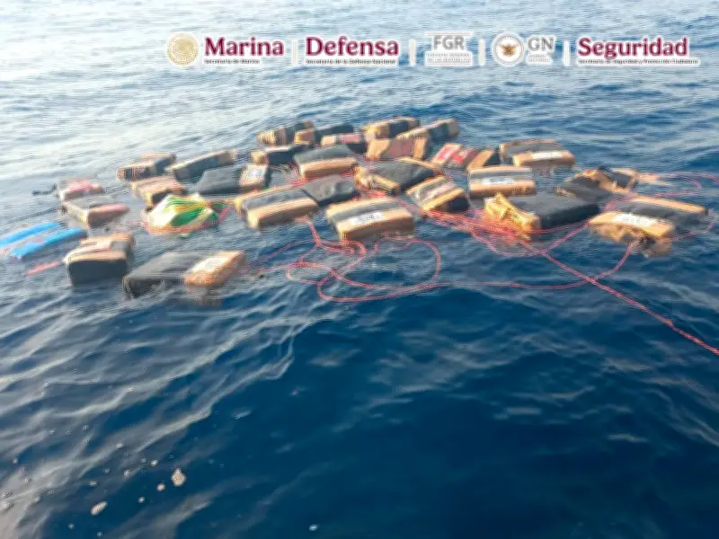 Marina asegura más de dos toneladas de cocaína en Golfo de Tehuantepec