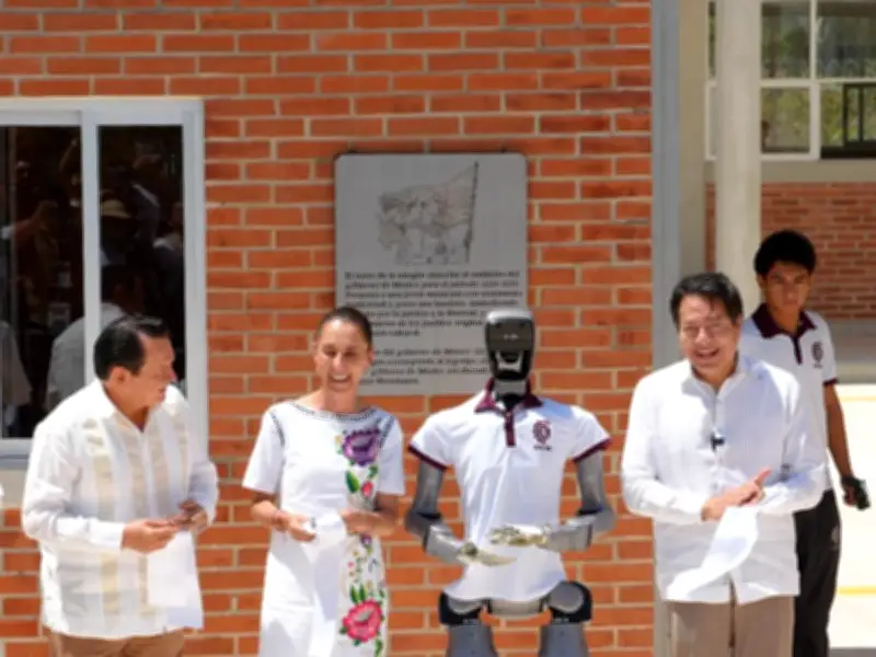 Mario Delgado destaca fortalecimiento educativo en Campeche y Yucatán