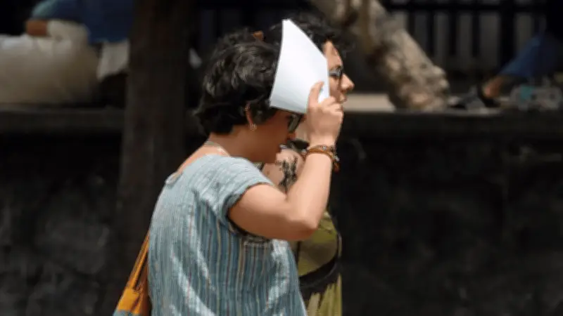 Martes caluroso y lluvias aisladas en México; onda de calor persiste