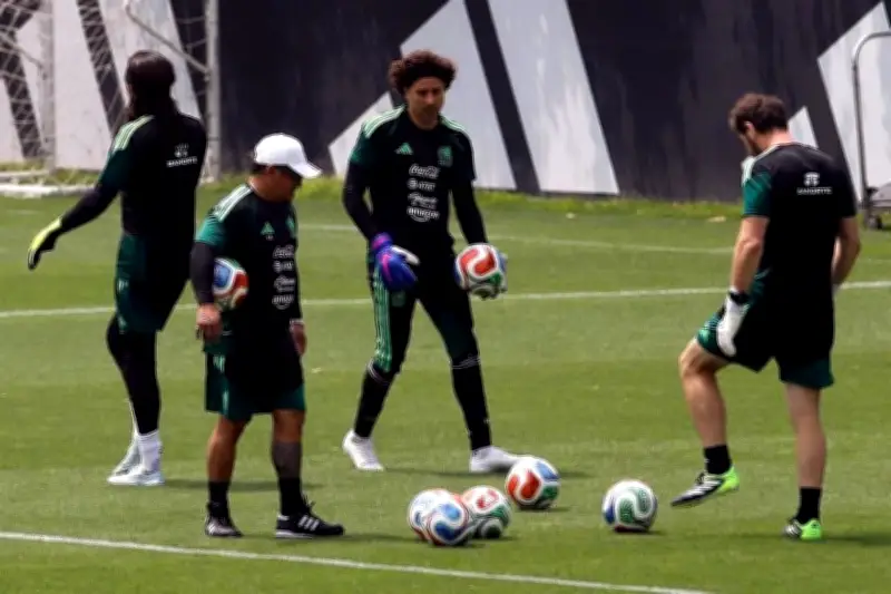 Memo Ochoa disfruta como niño rumbo al Mundial 2026